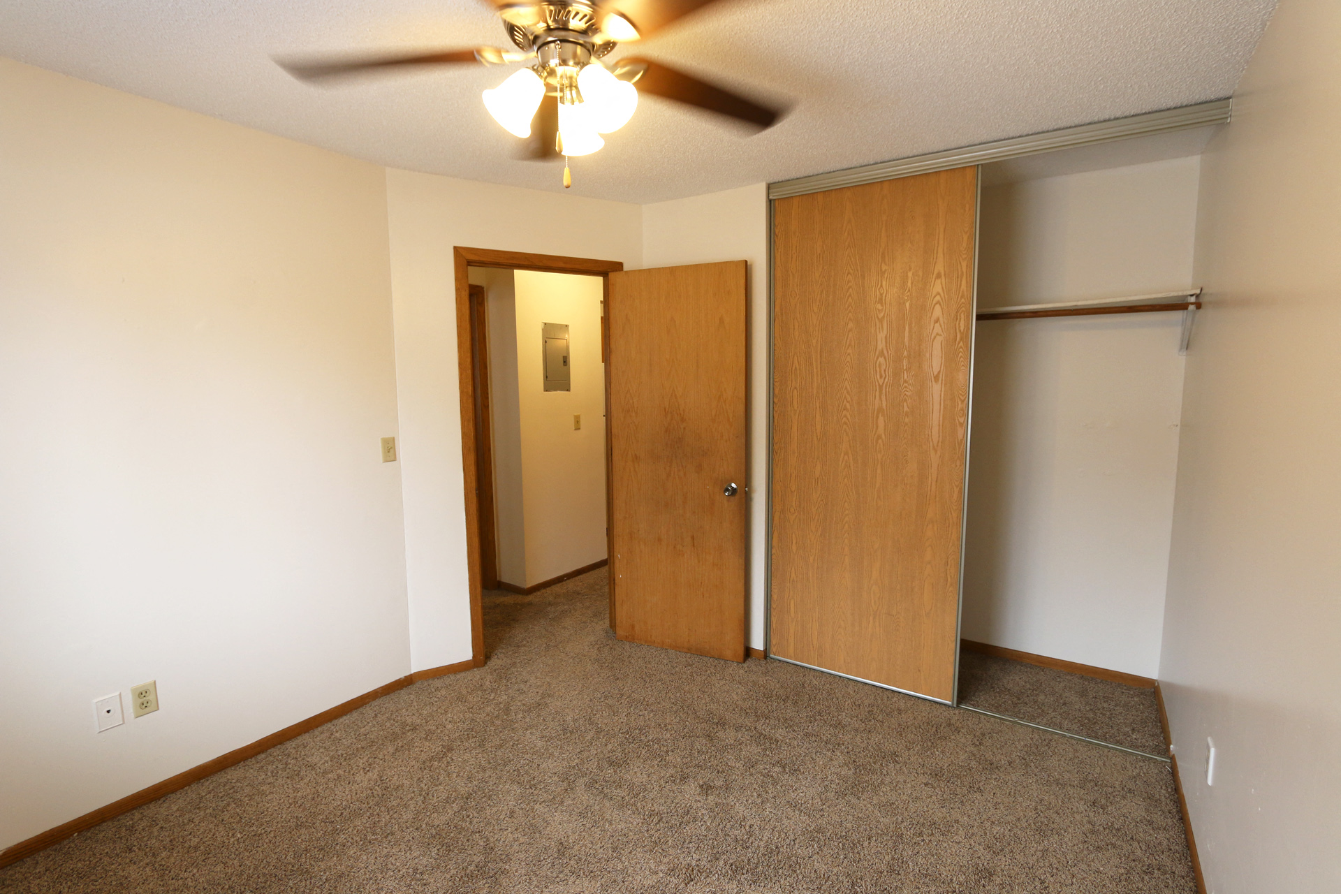 Van Dyke Apartments Apartments in St. Paul, MN